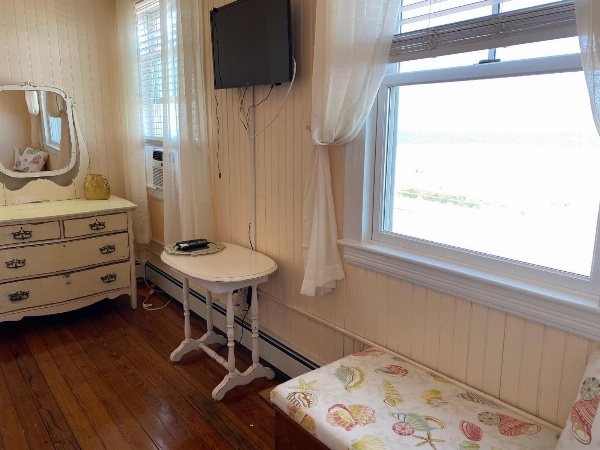 Inkwell Beach Cottage image 2